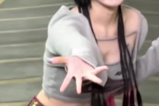 39岁白冰近况曝光！与丁一离婚已经5年12岁女儿遗传了她的美貌